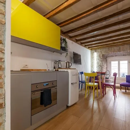 Largo Di Torre Argentina Cozy