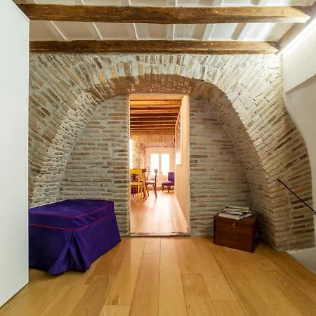 Largo Di Torre Argentina Cozy *