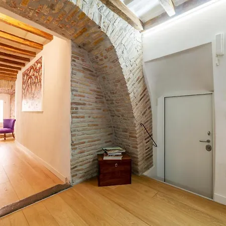 Apartment Largo Di Torre Argentina Cozy