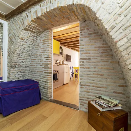 Appartement Guesthost - Largo Di Torre Argentina Cozy